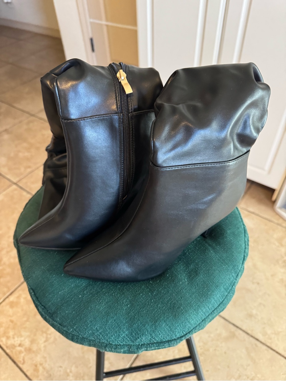NIB Fashion Nova Thigh High Black Pointed-Toe Boots